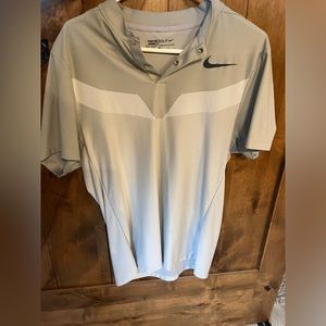 Men’s Nike golf polo size large gray and white